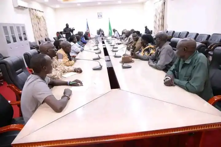 Water and Farming Top Agenda in Mundari-Governor Talks