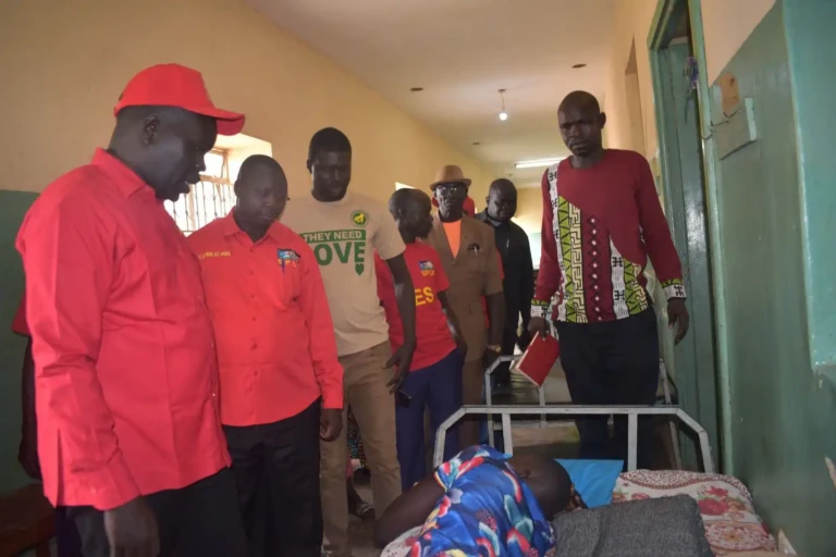Yei Leaders Visit Prisoners and Orphans at Christmas