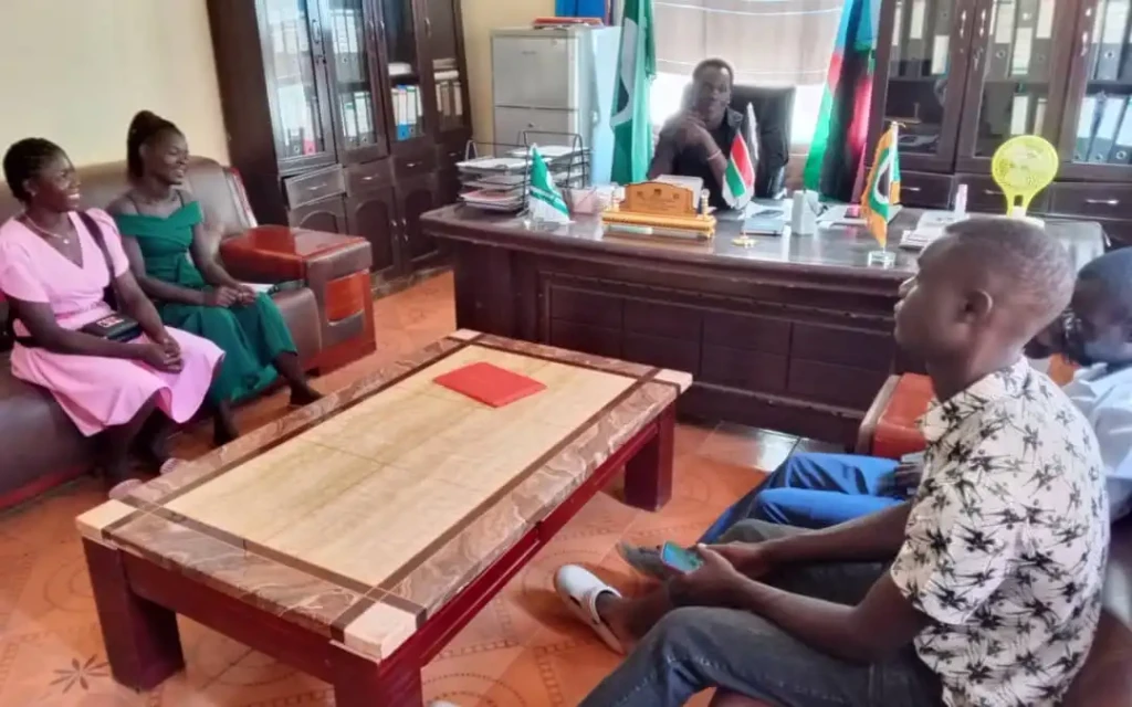 Morobo Pledges Support for Yei Student Teachers