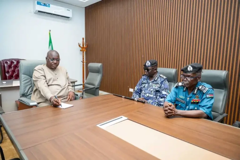 Governor Adil Receives Police Briefing in Juba