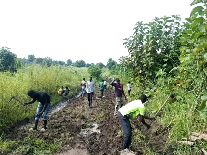 File Photoe-Youth repairs a dilapidated feeder road in Lainya County-PHOTO CREDITS- Pojulu Broadcasting Service
