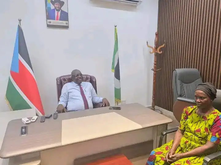 Governor Adil and his staff member at the state secretariate-PHOTO CREDITS-Press Unit-Office of the governor