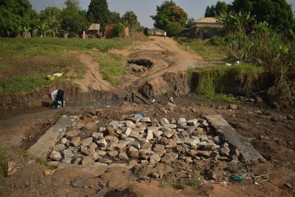 Ground work at Wuluturu bridge . PHOTO CREDITS- Enocka Martin /Access Radio