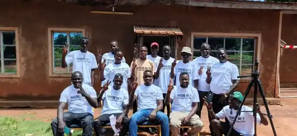 Entertainers and Youth leaders pose for a photo