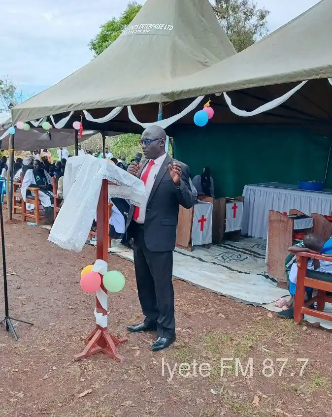 Morobo County Commissioner Joseph Mawa addressing residents during a fan raising event on over the weekend