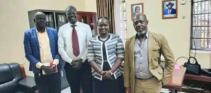 MSF and Health Officials pose for a group photo after the meeting. Photo Credit: Boboya Isaac / Press Unit, CES State Ministry of Health