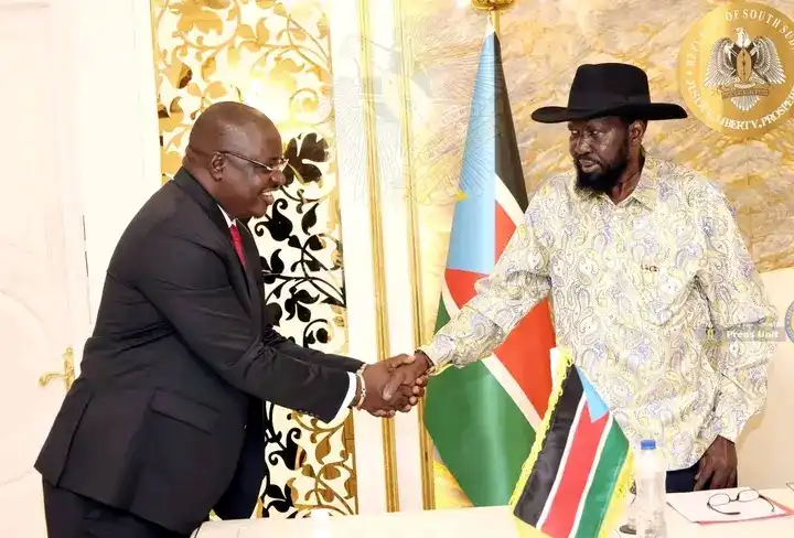 President Kiir (R) and Governor Adil (L) - Photo Credit: Press Unit, office of the President