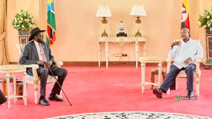 President Kiir (L) and President Museveni (R). Photo Credit: Press Unit-Office of the President, RSS