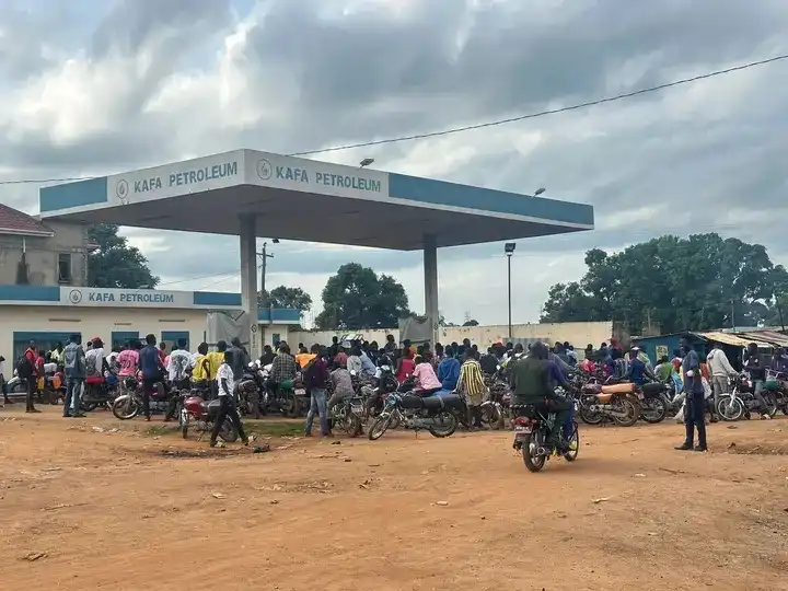 Riders cue for fuel at Kafa Petrol Station in Yei town. Photo Credit: Keppable DC / Face Book.