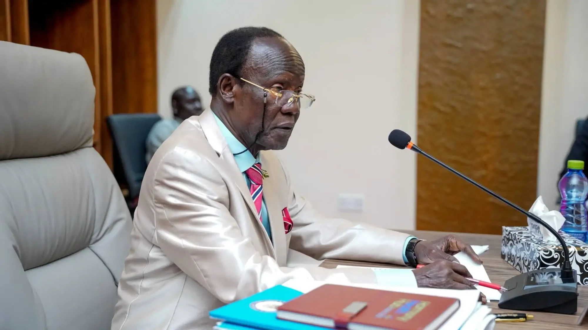 VP Igga Leads Meeting That Ends Bank Withdrawal Restrictions