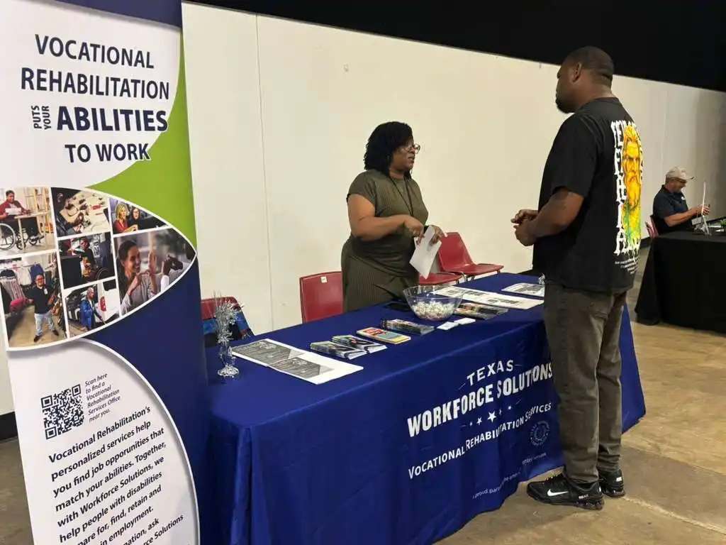 American Job Growth Slows Sharply Entering Summer Months