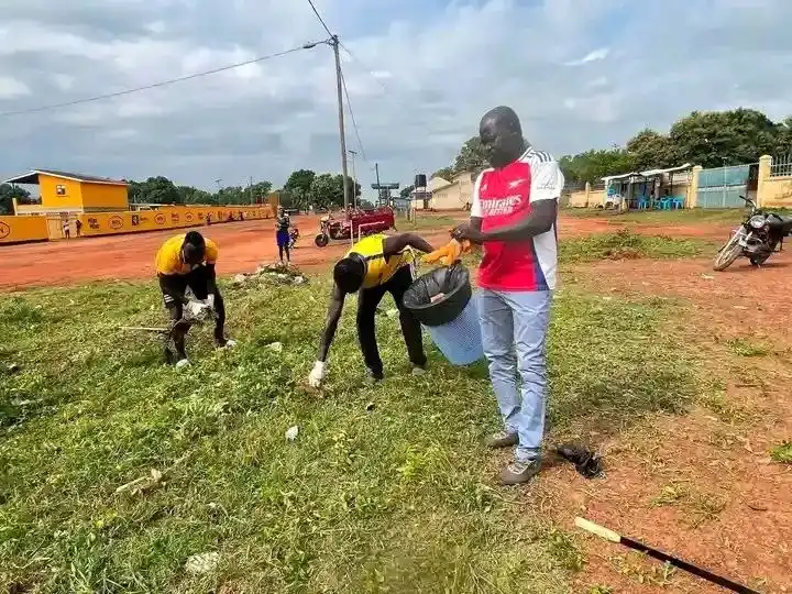 Yei Local Residents Takes up clean Up Drive. Photo Credit: Godi Goda.