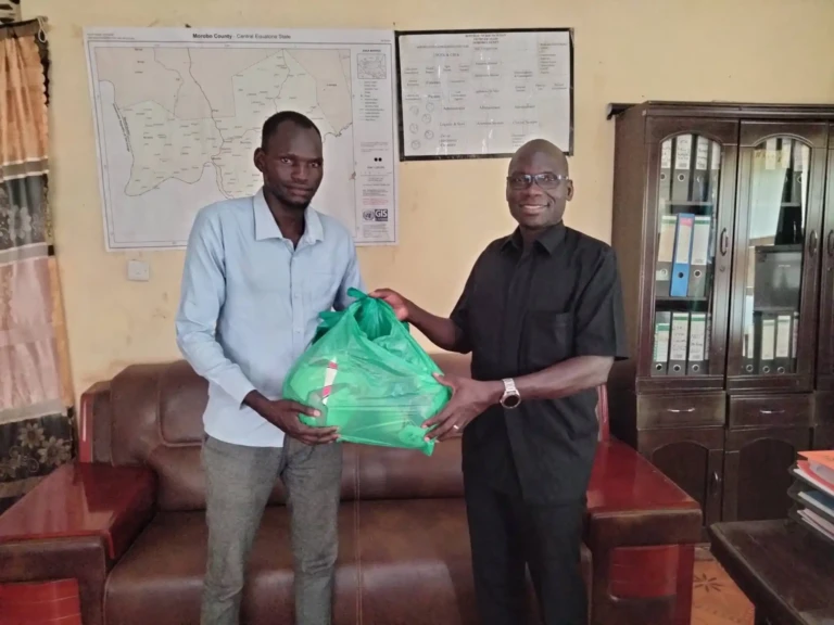Morobo Commissioner Donates to Youth Independence Tournament