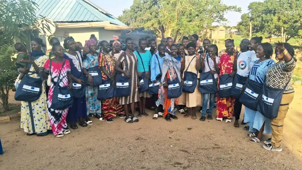 Young Girls and Mothers recieved dignity kits in Mere Lo Tor, Commonly known as Jebel Dinka