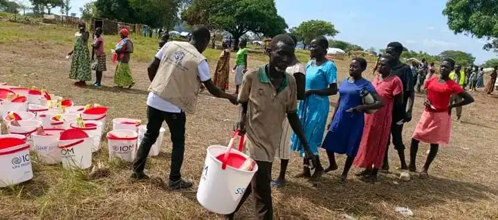 Kajo-Keji IDPS recieving WASH iteams donated by the Rescue Mission. Photo Credit-The Rescue Mission