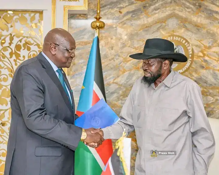 President Kiir (R) and ICT Minister Ateny (L) Photo Credit-Press Unit, Office of the President