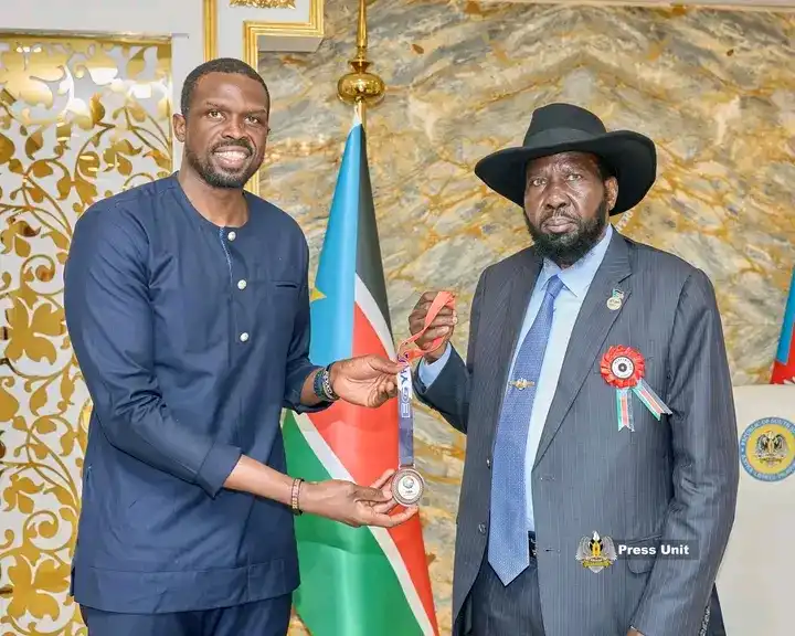 President Kiir(R) and Luol Deng (L) pose for a joint photo. Credit: Press Unit-Office of the President,RSS-Juba