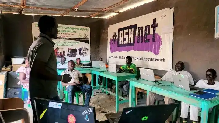 Refugee leaders on ICT training in Rhino Camp. Photo Credit: CC4D