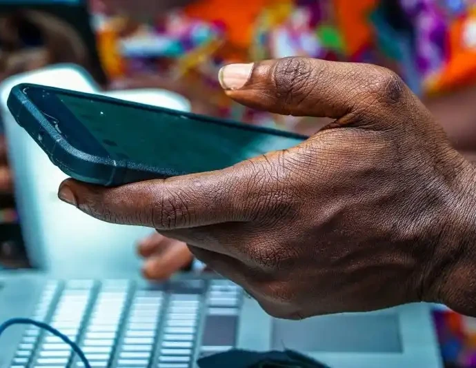 Data Costs Limit Kenyan Mobile Internet Users, GSMA Study Finds