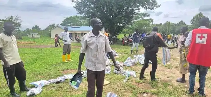 Famers receiving Farm tools in Lainya County. Photo Credit-ICRC-South Sudan