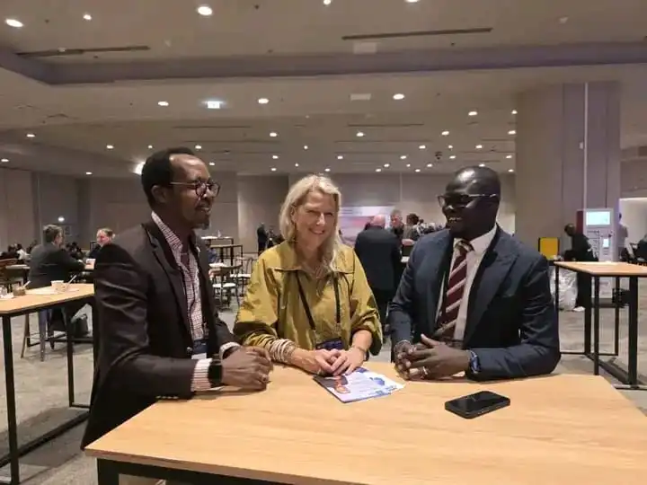 Hon Dominic and Counterparts in Paris-France-Photo Credit-SSNBS