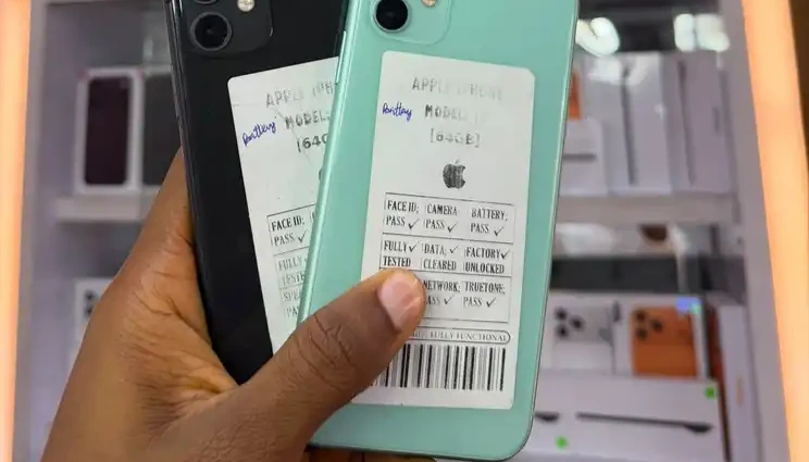 Kenya Seizes $63,000 of iPhones at Nairobi Airport