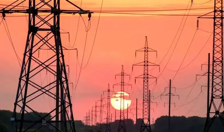 Power Line Grid in Uganda. Photo Credit-Radio Miraya