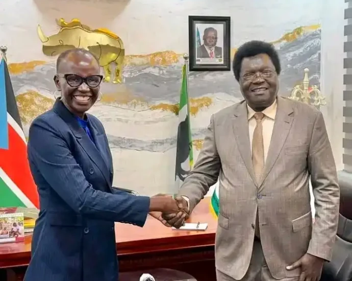 Trade Minister and State governor Jadalla pose for a photo after the meeting-Photo Credit- Press Unit- Office of the Governor