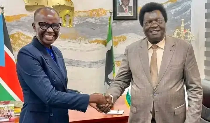 Trade Minister and State governor Jadalla pose for a photo after the meeting-Photo Credit- Press Unit- Office of the Governor